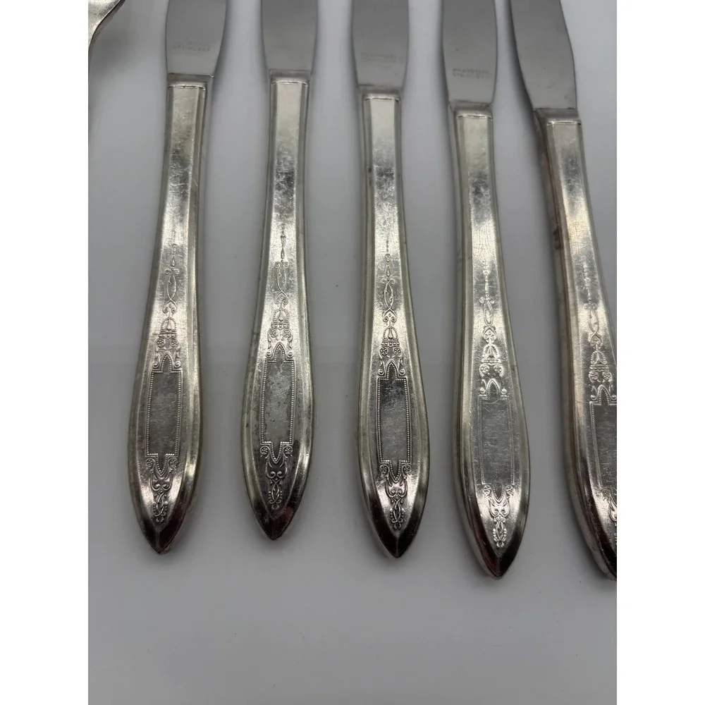 Vintage Stainless Steel Flatware Butter Knives & Fork Ornate Pattern Set‎ Lot